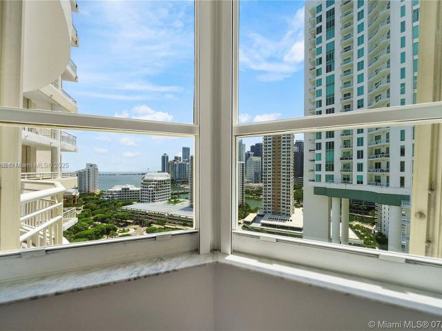 Apartment for rent  Unit #600 - photo 5625188