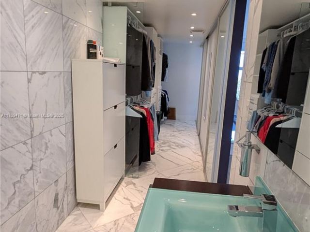 Apartment for sale  Unit #736 - photo 5692273