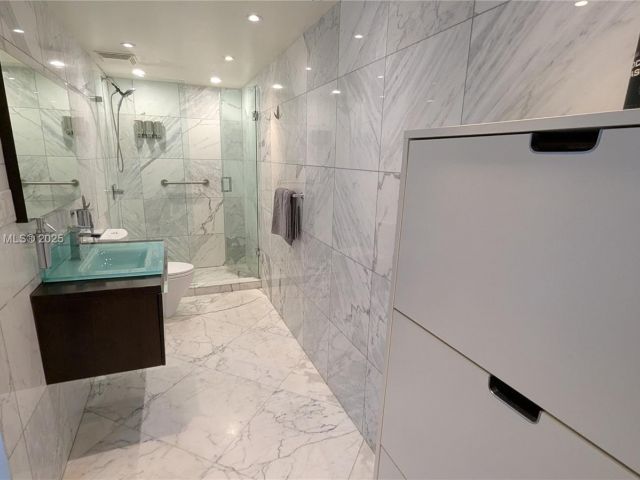 Apartment for sale  Unit #736 - photo 5692274