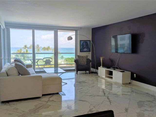 Apartment for sale  Unit #736 - photo 5692285