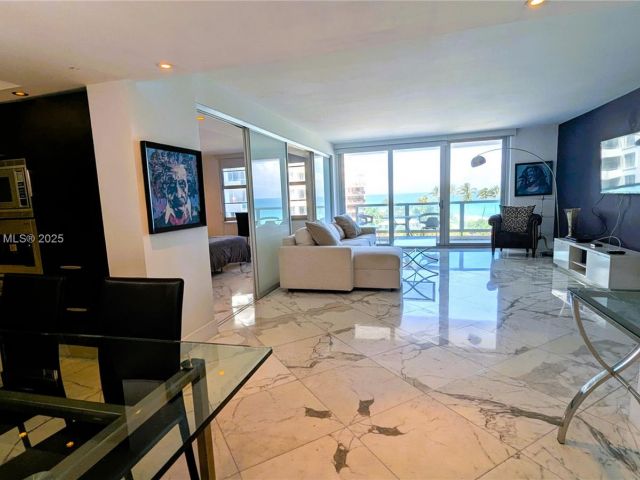 Apartment for sale  Unit #736 - photo 5692286