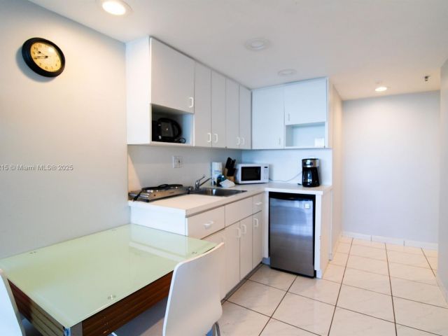 Apartment for sale  Unit #1221 - photo 5685256