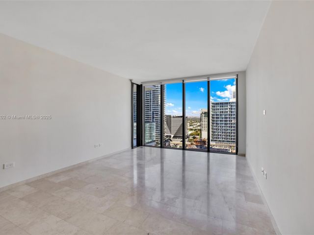 Apartment for sale  Unit #2010 - photo 5608442