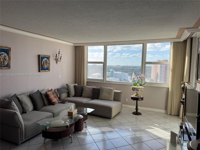 Apartment for sale  Unit #1217 - photo 5680942