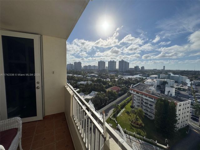 Apartment for sale  Unit #1217 - photo 5680943