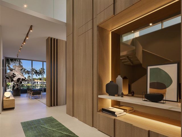 Home for sale at 960 Mariner Dr - photo 5573983