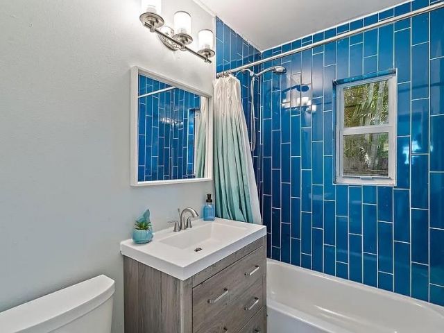 Home for sale at 400 45th St - photo 5747869