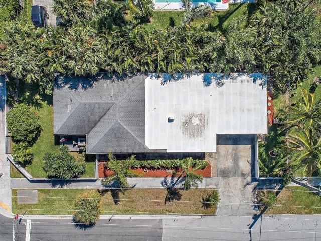 Home for sale at 400 45th St - photo 5747875