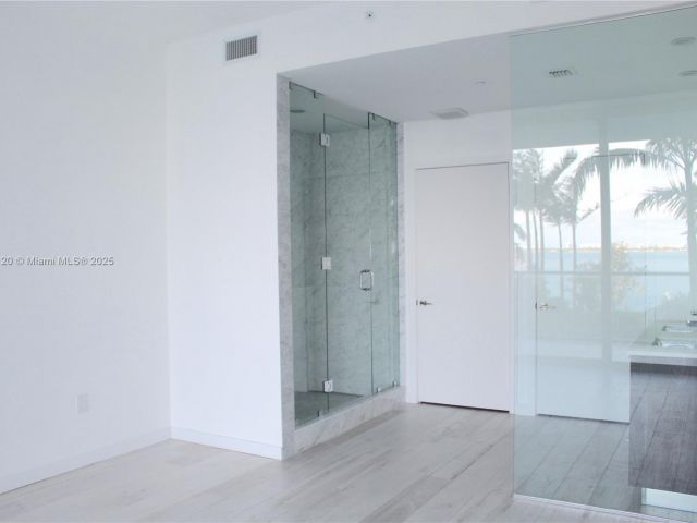 Apartment for sale  Unit #604 - photo 5654642