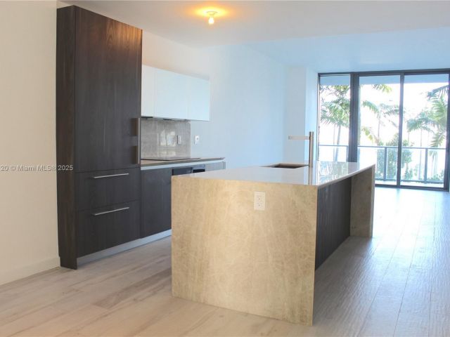 Apartment for sale  Unit #604 - photo 5654645