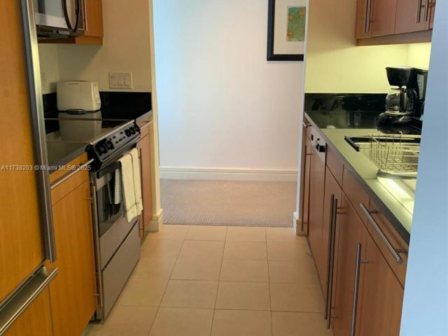 Apartment for sale  Unit #3506 - photo 5613137