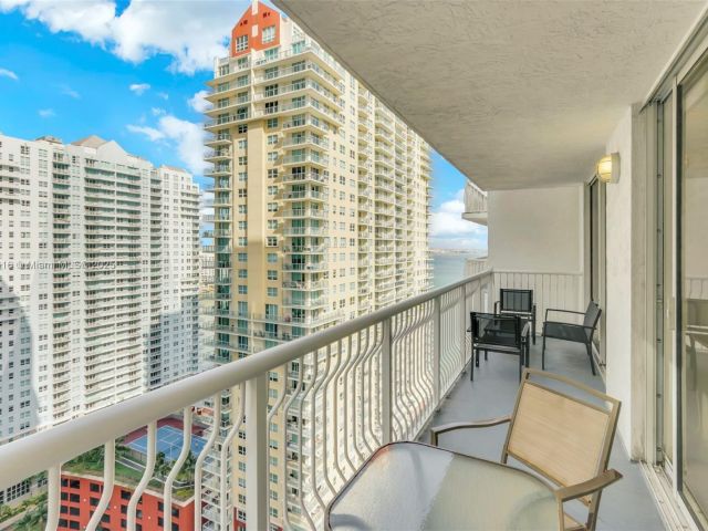 Apartment for sale  Unit #2504 - photo 6260689