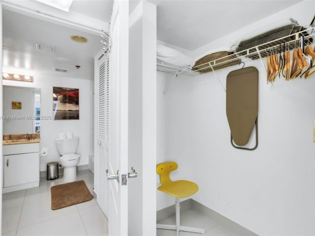 Apartment for sale  Unit #2504 - photo 6260691