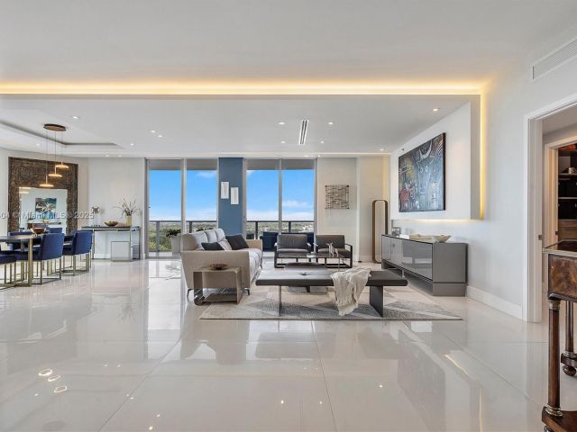 Apartment for sale  Unit #2302 - photo 6671331