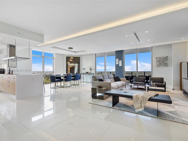 Apartment for sale  Unit #2302 - photo 6671332