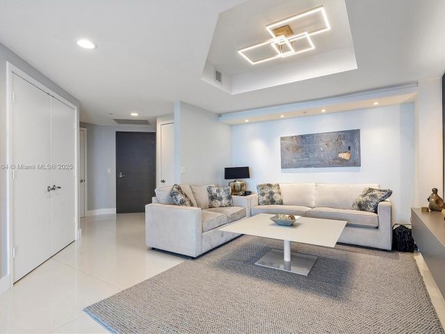 Apartment for sale  Unit #2302 - photo 6671333