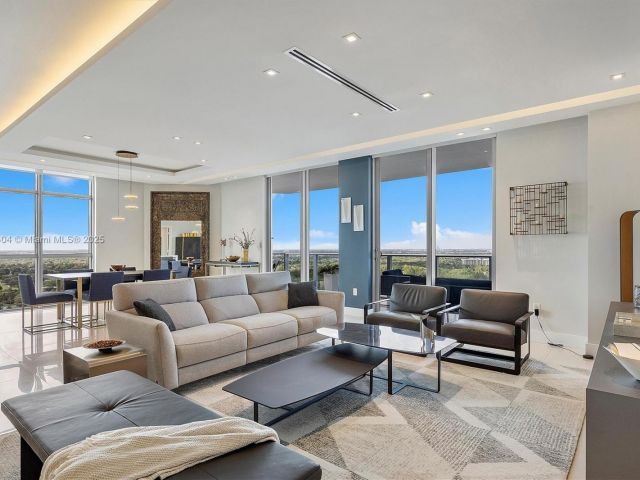 Apartment for sale  Unit #2302 - photo 6671339