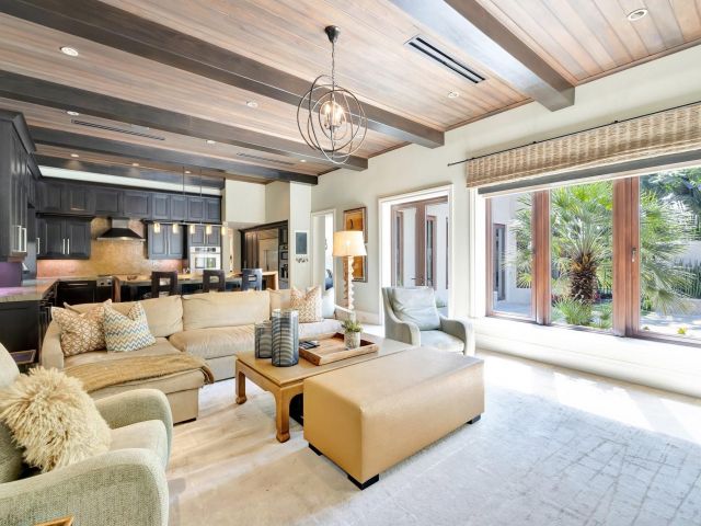 Home for sale at 815 IDLEWYLD DR - photo 6211668