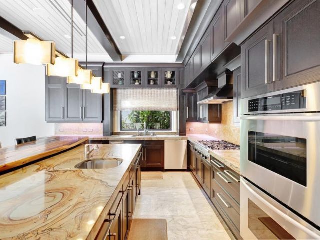 Home for sale at 815 IDLEWYLD DR - photo 6211670