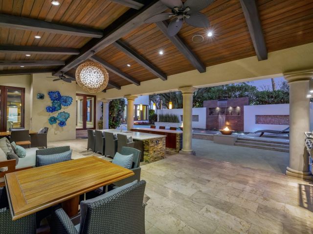 Home for sale at 815 IDLEWYLD DR - photo 6211677