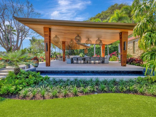 Home for sale at 815 IDLEWYLD DR - photo 6211680