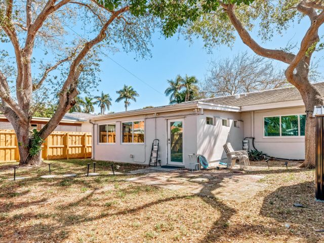 Home for sale at 1323 Lincoln Street - photo 5841172