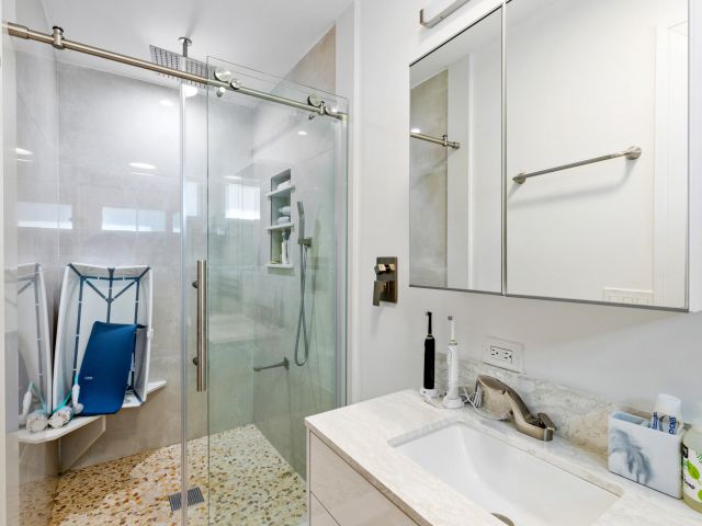 Home for sale at 1323 Lincoln Street - photo 5841176