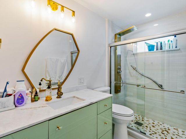 Home for sale at 1323 Lincoln Street - photo 5841180