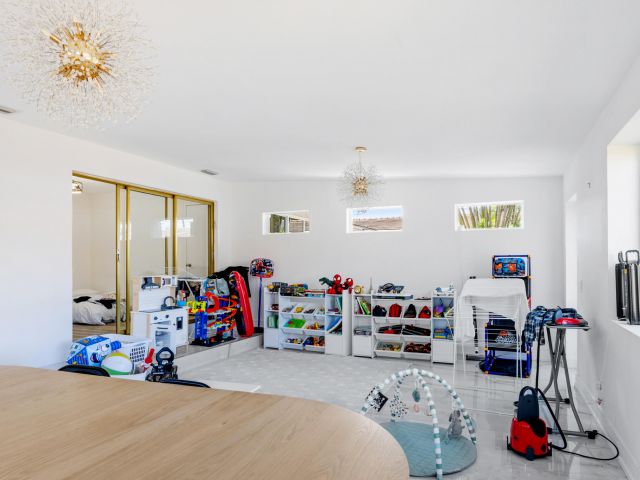 Home for sale at 1323 Lincoln Street - photo 5841182