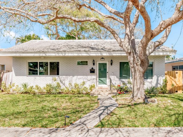 Home for sale at 1323 Lincoln Street - photo 5841190