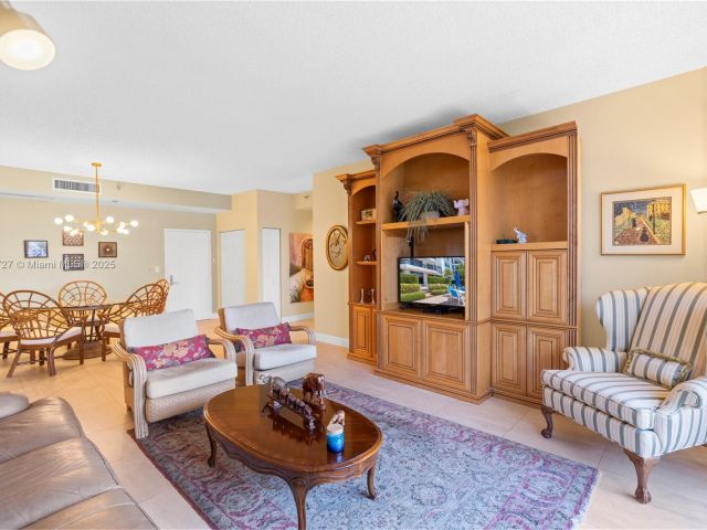 Apartment for sale  Unit #102 - photo 5796583