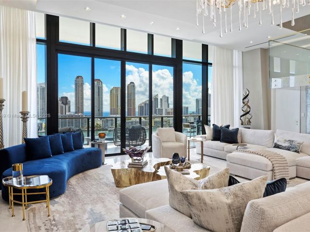 Apartment for sale  Unit #PH1508 - photo 5638882