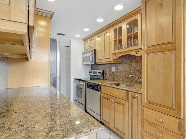 Apartment for sale  Unit #308 - photo 5668814