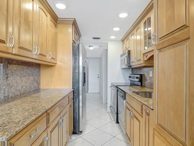 Apartment for sale  Unit #308 - photo 5668815