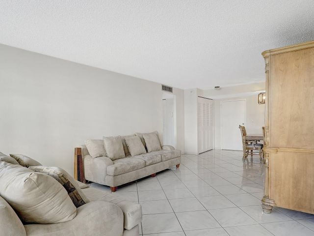 Apartment for sale  Unit #308 - photo 5668822