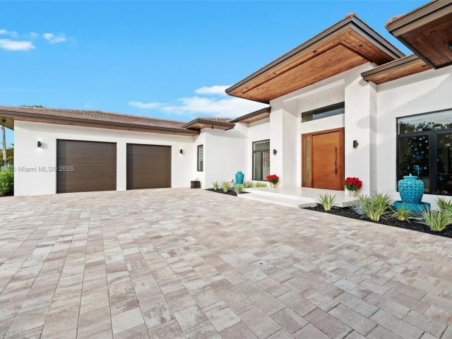 Home for sale at 7775 SW 72nd Ave - photo 6108323