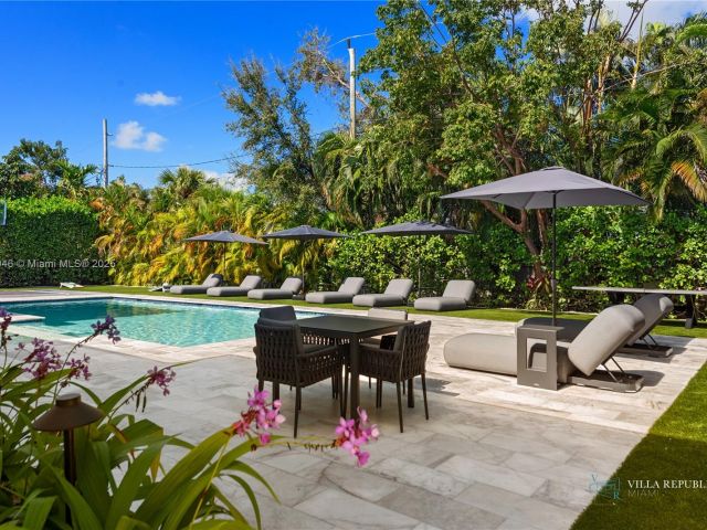 Home for rent at 1941 NE 196th Ter - photo 6121500