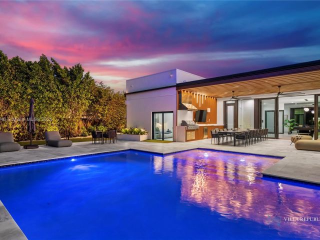 Home for rent at 1941 NE 196th Ter - photo 6121502