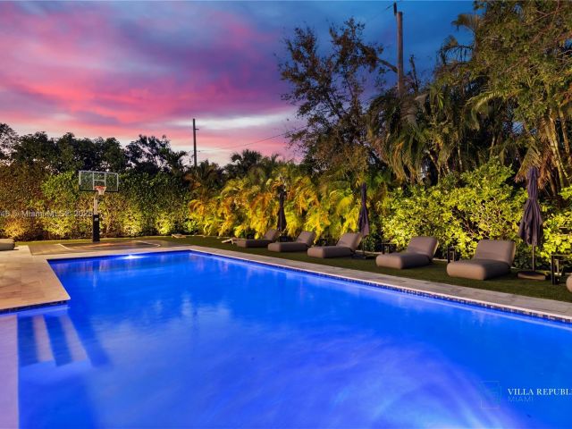 Home for rent at 1941 NE 196th Ter - photo 6121507