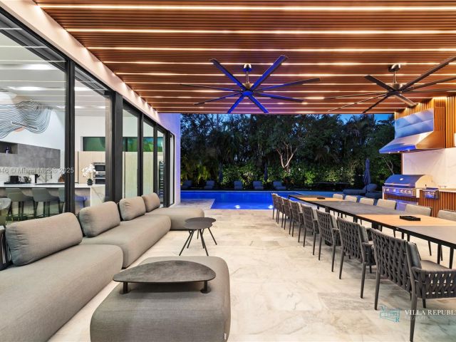 Home for rent at 1941 NE 196th Ter - photo 6121508