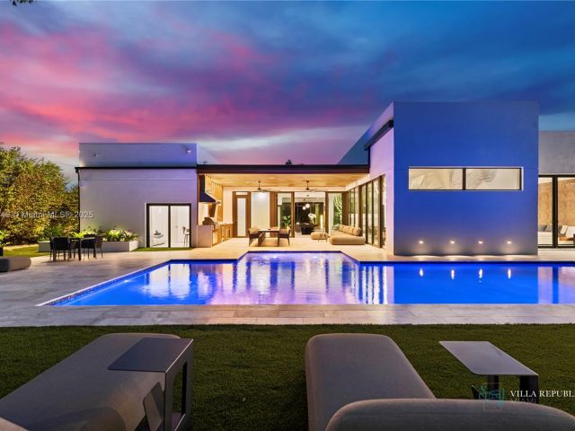 Home for rent at 1941 NE 196th Ter - photo 6121511