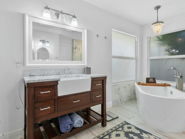 Home for sale at 2047 SW 36th Avenue - photo 5754809