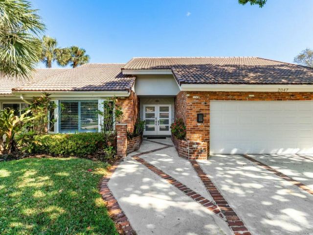 Home for sale at 2047 SW 36th Avenue - photo 5754826