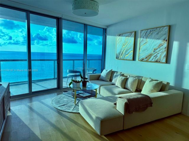 Apartment for sale  Unit #2702 - photo 6268523