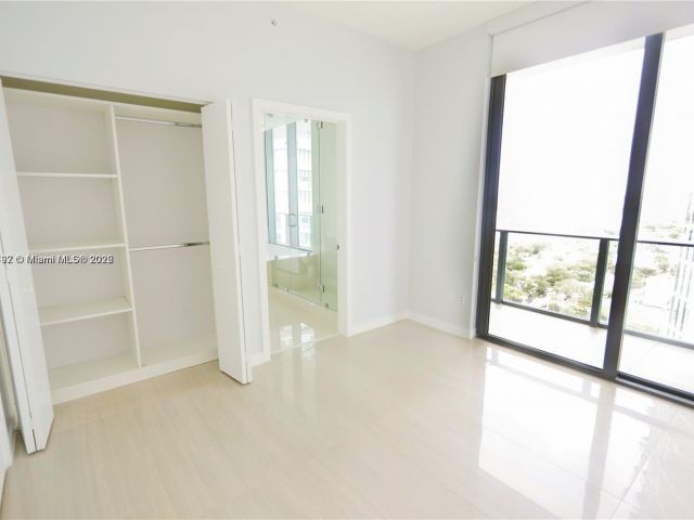 Apartment for sale  Unit #2007 - photo 5654833