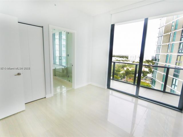 Apartment for sale  Unit #2007 - photo 5654835