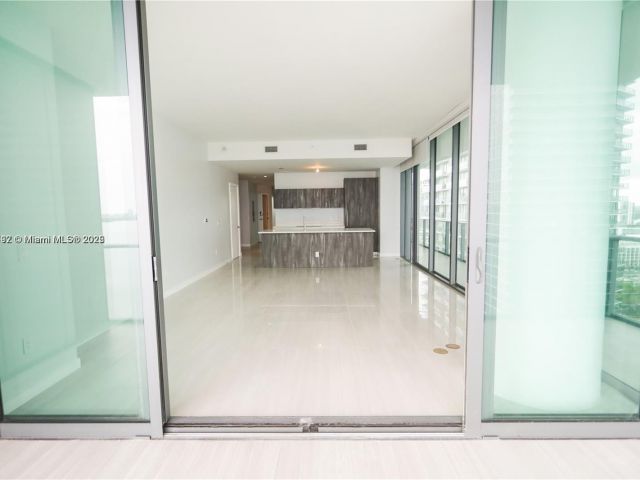 Apartment for sale  Unit #2007 - photo 5654845