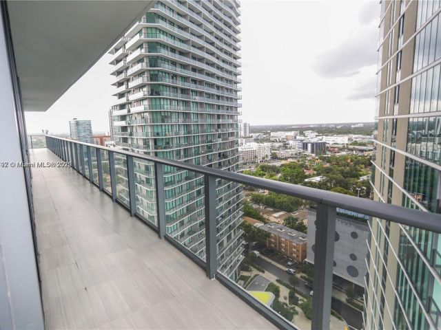 Apartment for sale  Unit #2007 - photo 5654847