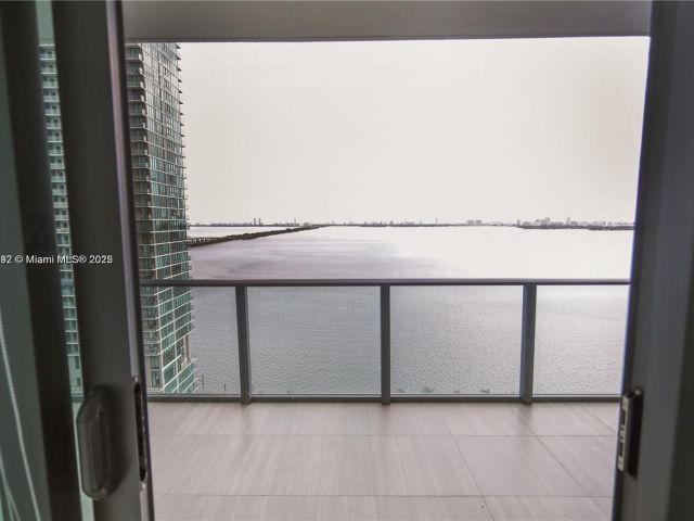 Apartment for sale  Unit #2007 - photo 5654848