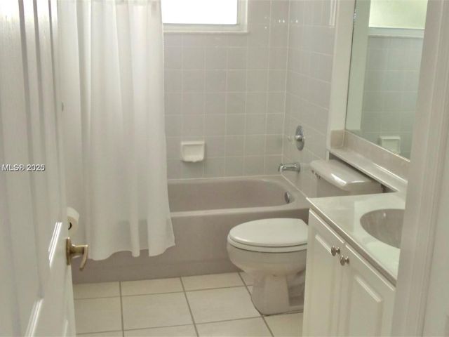 Home for sale at 575 SE 29th Dr - photo 5724656